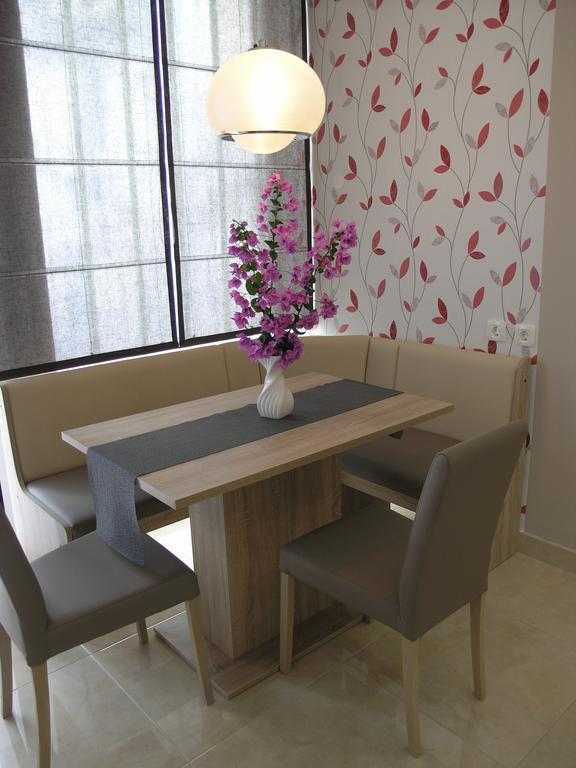 Apartments Dobrila Podgora Extérieur photo