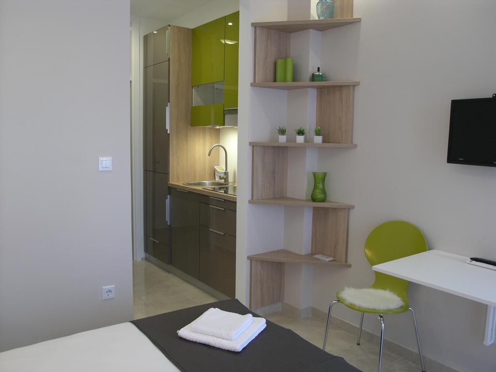 Apartments Dobrila Podgora Extérieur photo