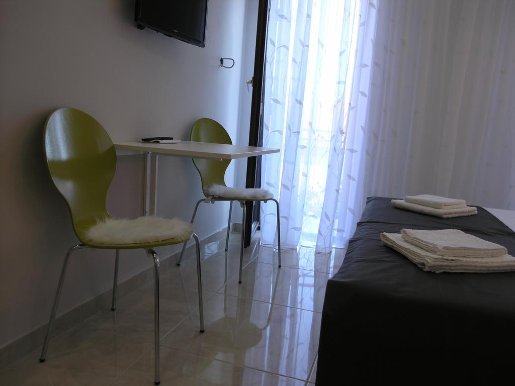 Apartments Dobrila Podgora Extérieur photo