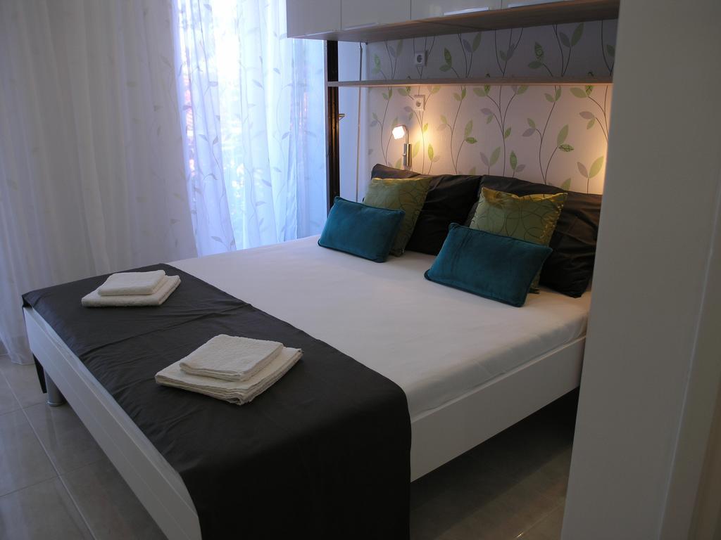 Apartments Dobrila Podgora Extérieur photo
