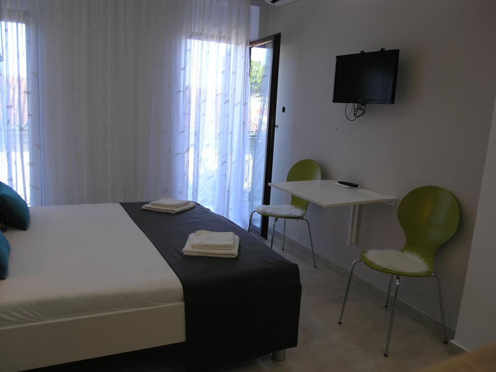 Apartments Dobrila Podgora Extérieur photo